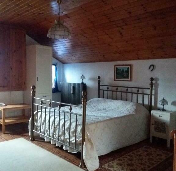 غرفة قياسية, B&b In Mansarda