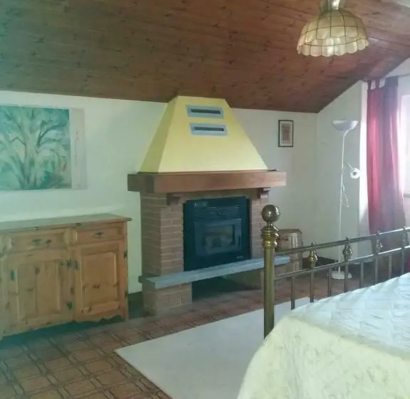スタンダードルーム, B&b In Mansarda