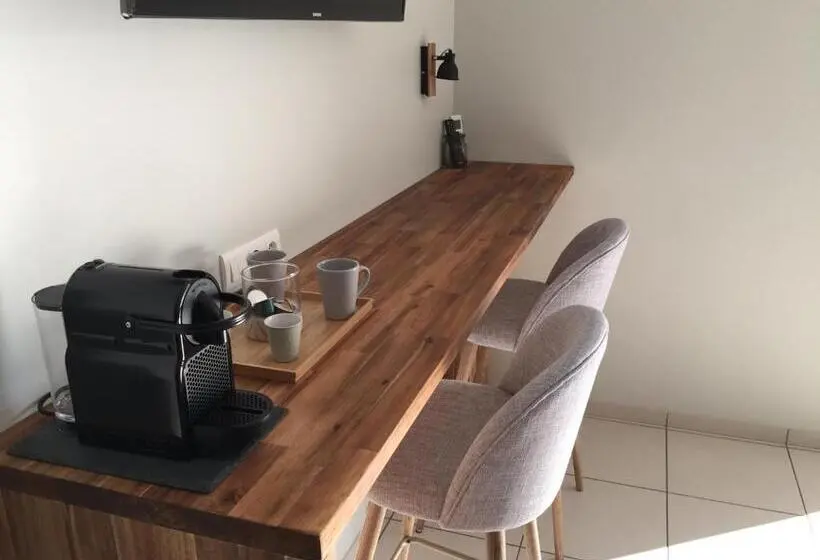 プールビュースタンダードルーム, Chambre D Hôtes Ama