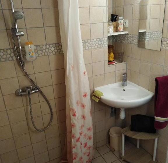 شقة غرفة واحدة مطلة على حمام السباحة, Coeuraccords, Spa & Bien être Au Calme Naturiste Toute L Année