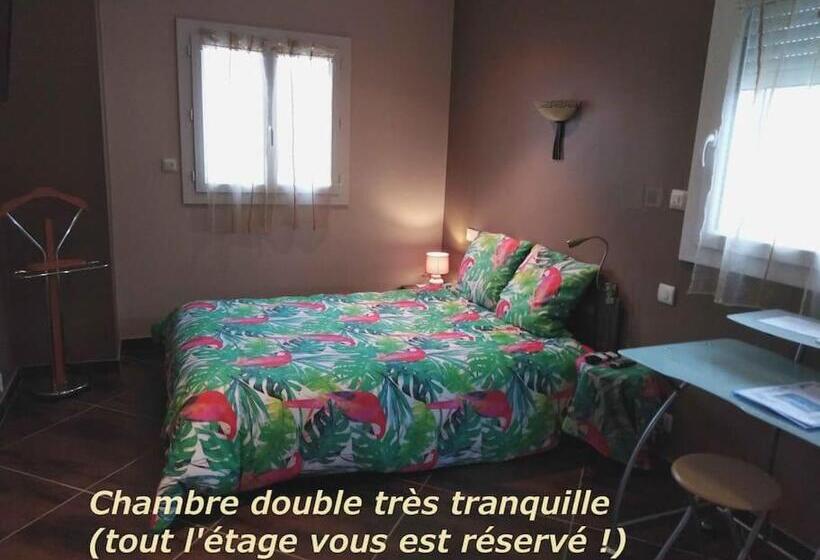 غرفة قياسية, Coeuraccords, Spa & Bien être Au Calme Naturiste Toute L Année