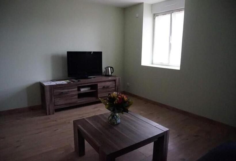 Семейный Полулюкс, Domaine Des Pierres Jumelles Balade à Cheval Chambre D Hôtes Mayenne