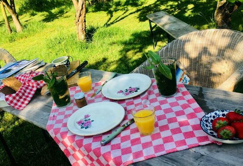 סטודיו משפחתי, Onder De Appelboom