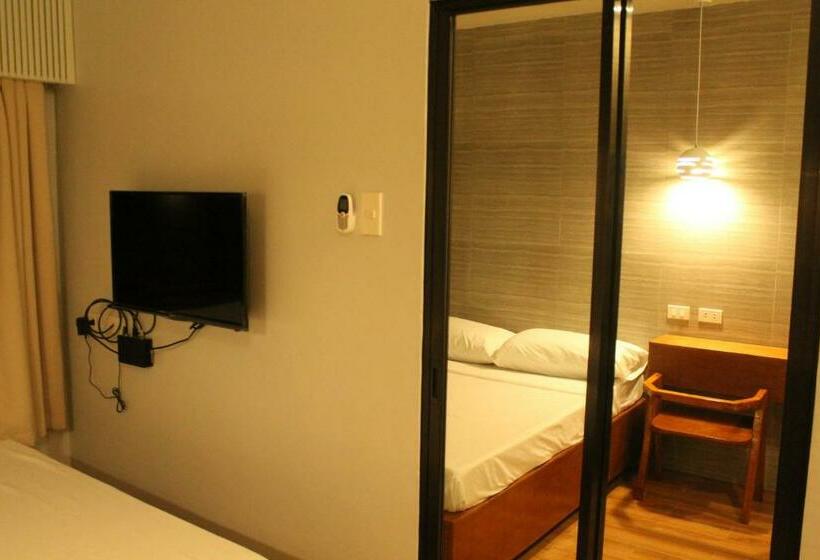 חדר דלוקס, Espineli S