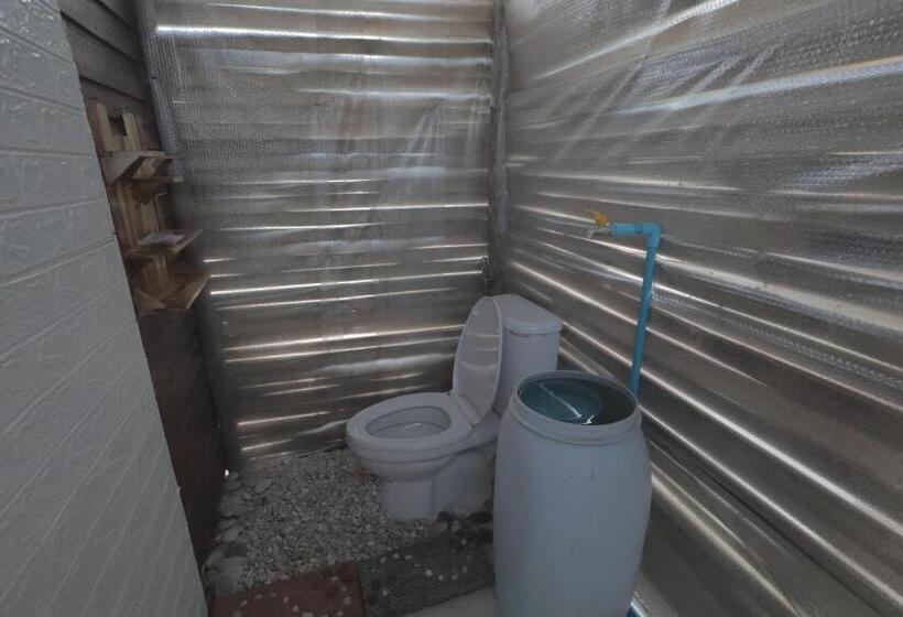 标准间, Khaokhopimphupha Farmstay เขาค้อพิมภูผาฟาร์มสเตย์ ไม่มีไฟฟ้า น้ำจากน้ำตกธรรมชาติ Low Cabon With Sust