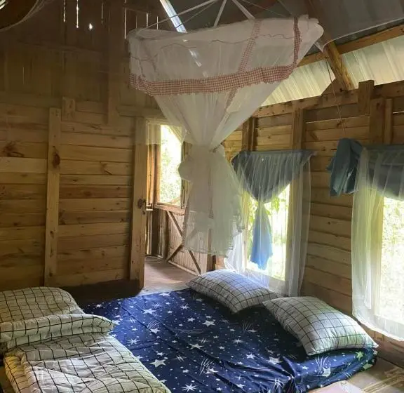 浴室共有ファミリールーム, Khaokhopimphupha Farmstay เขาค้อพิมภูผาฟาร์มสเตย์ ไม่มีไฟฟ้า น้ำจากน้ำตกธรรมชาติ Low Cabon With Sust