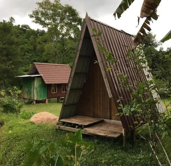 バスルーム共有のシングルスタンダード, Khaokhopimphupha Farmstay เขาค้อพิมภูผาฟาร์มสเตย์ ไม่มีไฟฟ้า น้ำจากน้ำตกธรรมชาติ Low Cabon With Sust