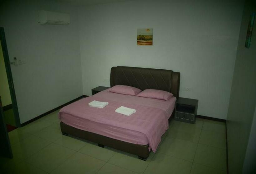 חדר דלוקס, Lim Mini