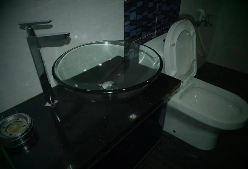 Pokój Standard Trzyosobowy, Lim Mini