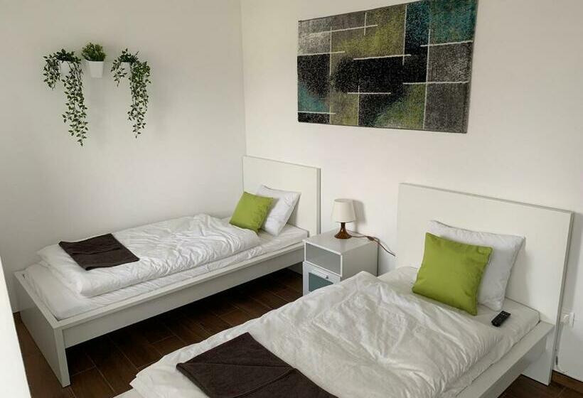 テラス付きスタンダードルーム, Lili Motel