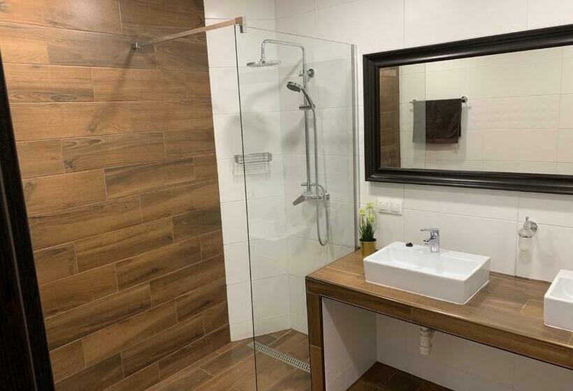 テラス付きスタンダードルーム, Lili Motel