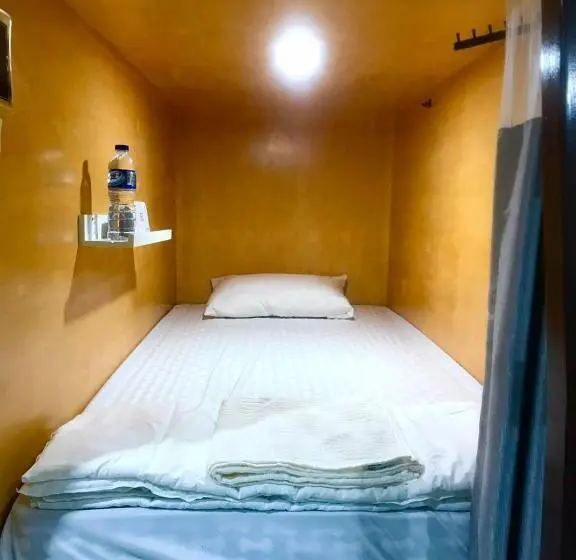 Cama en Habitación Compartida, Bu Sepuh Guesthouse