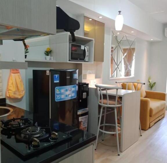 Апартаменты 1 Спальня, Springlake Apartment Summarecon By Veeroom