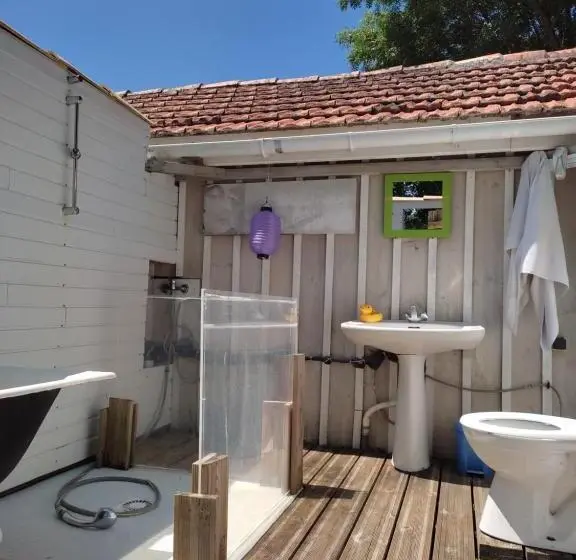 １ベッドルームハウス, Zenzela Surf House