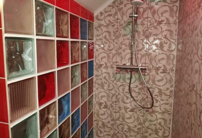 디럭스 룸, Pensiunea Burciu