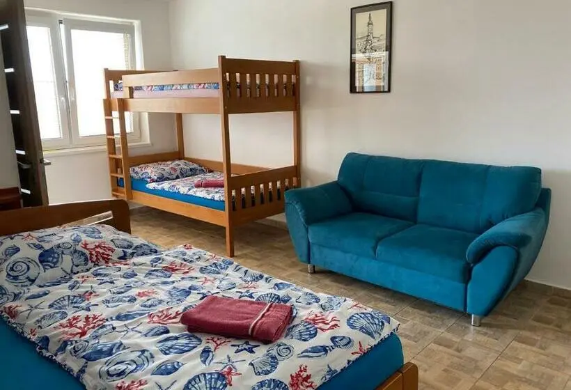 １階の１ベッドルームアパートメント, Apartmány S Klimatizací   Penzion U Kudláčků Pouzdřany