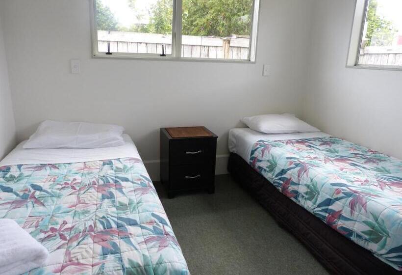 סוויטת 2 חדרי שינה, Blake Court Motel