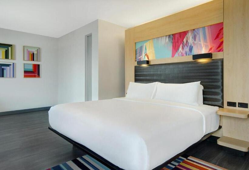 غرفة قياسية سرير كينج, Aloft Oklahoma City Downtown – Bricktown