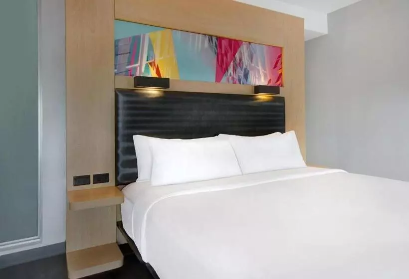 キングサイズベッドのスタンダードルーム, Aloft Oklahoma City Downtown – Bricktown