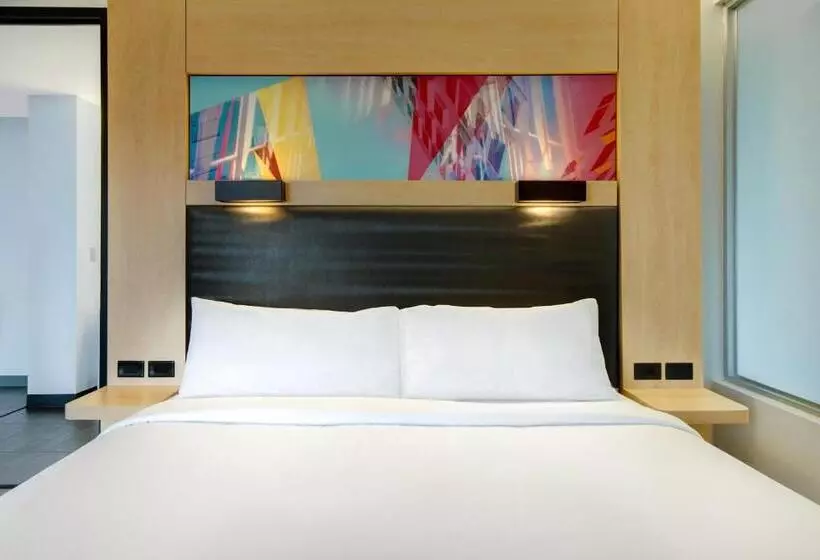 キングサイズベッドのジュニアスイート, Aloft Oklahoma City Downtown – Bricktown