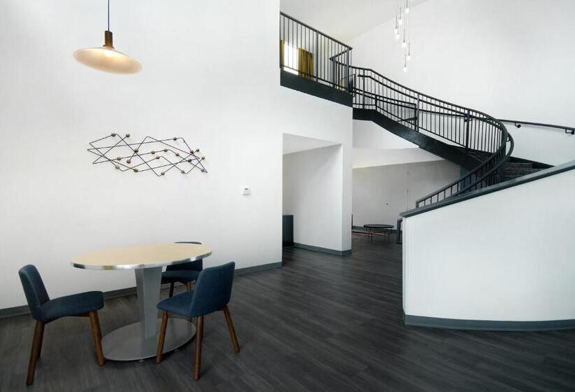 جناح جونيور سرير كينج, Aloft Oklahoma City Downtown – Bricktown