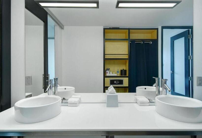 جناح جونيور سرير كينج, Aloft Oklahoma City Downtown – Bricktown