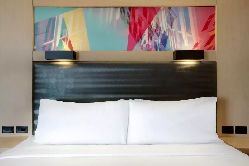 キングサイズベッドのスタンダードルーム, Aloft Oklahoma City Downtown – Bricktown