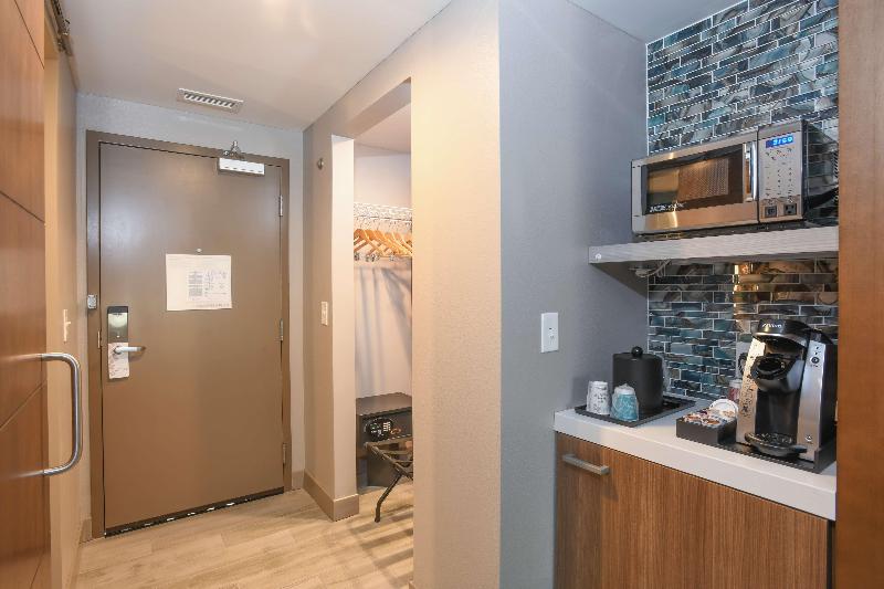 غرفة قياسية فردية, Andante Aan Zee