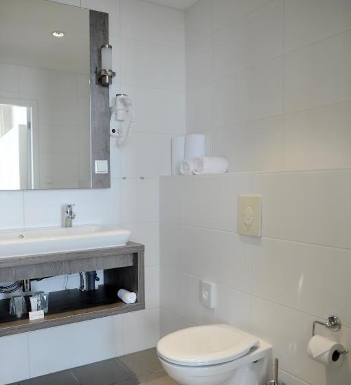 جناح, Andante Aan Zee