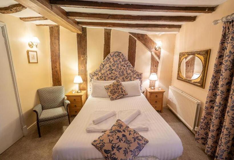 חדר סטנדרט, Caravelli