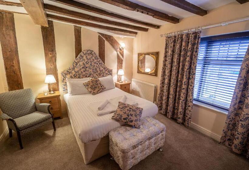 חדר סטנדרט, Caravelli