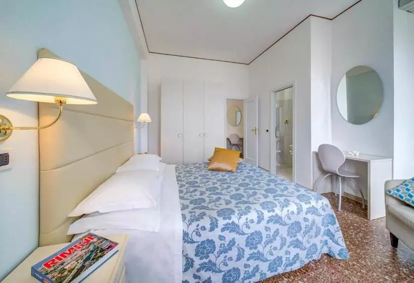 オーシャンビュースタンダードルーム, Carlton Beach