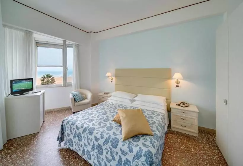 オーシャンビュースタンダードルーム, Carlton Beach