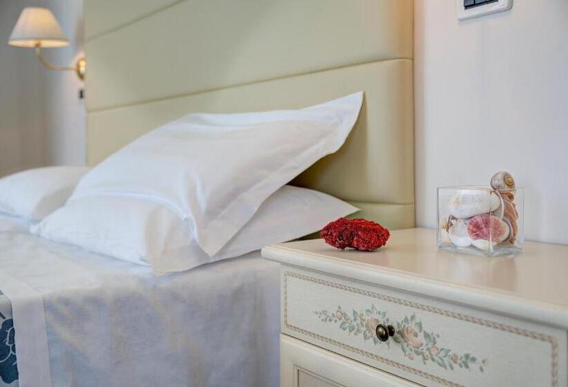 חדר משפחתי נוף לים, Carlton Beach