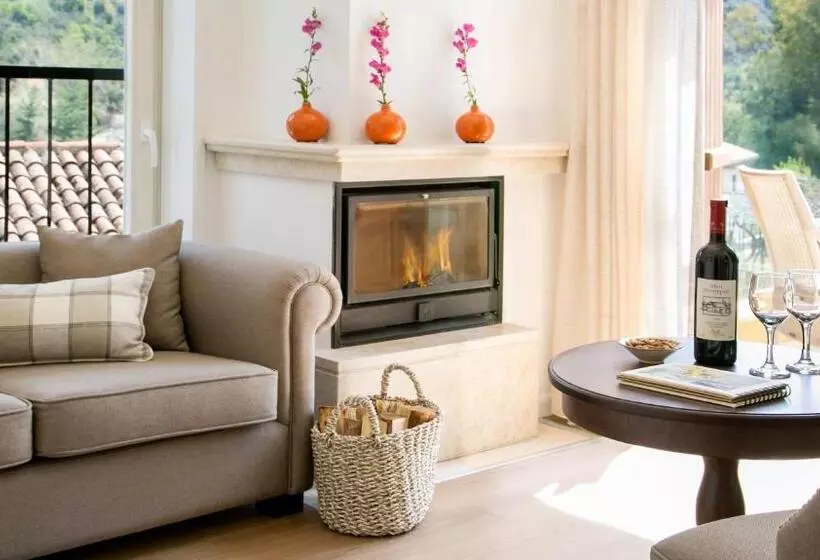 Superior-studio, Casale Panayiotis