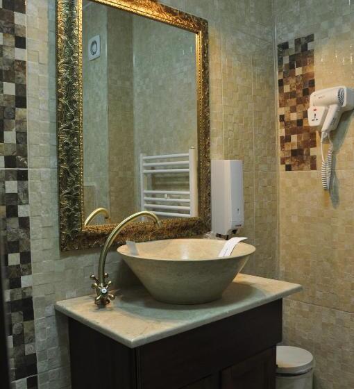 标准间, Conac Bavaria