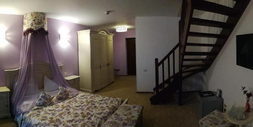 复式套房, Conac Bavaria