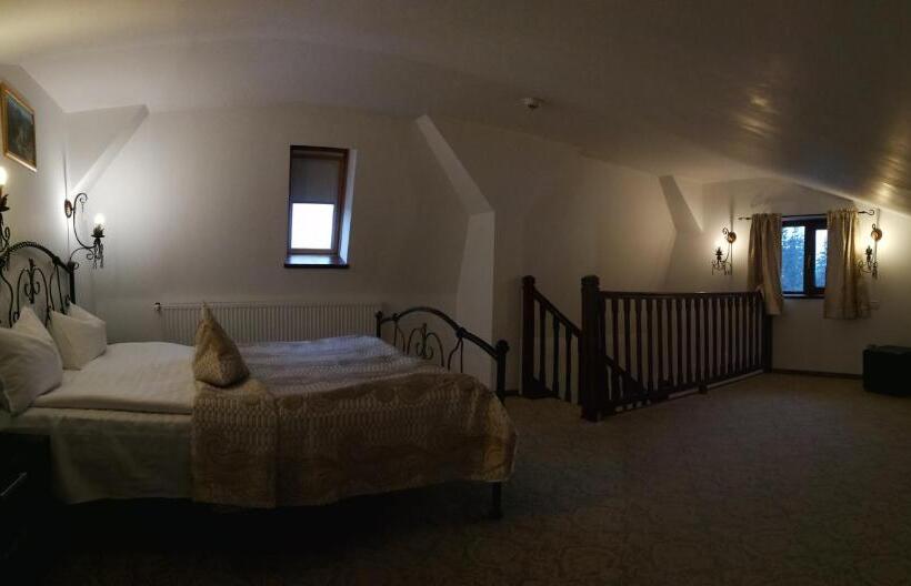 复式套房, Conac Bavaria