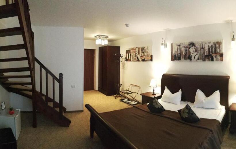 复式套房, Conac Bavaria