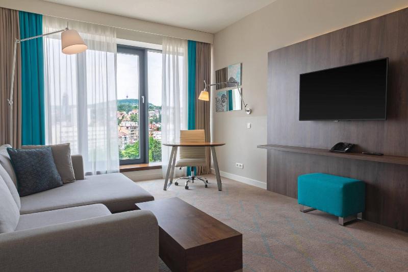 اتاق استاندارد با تخت بزرگ, Courtyard By Marriott Sarajevo