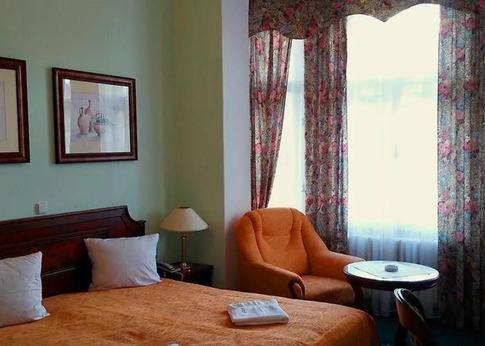 스탠다드 룸, Ester