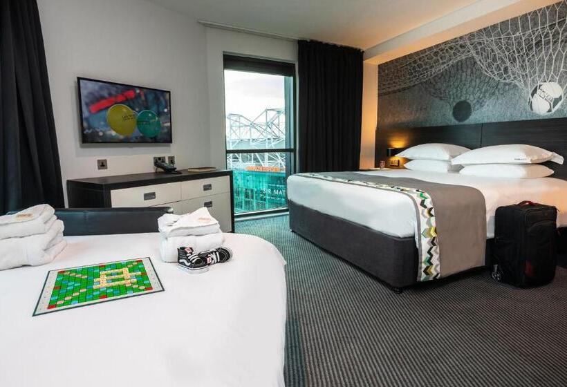 디럭스 패밀리 룸, Football, Old Trafford, A Tribute Portfolio