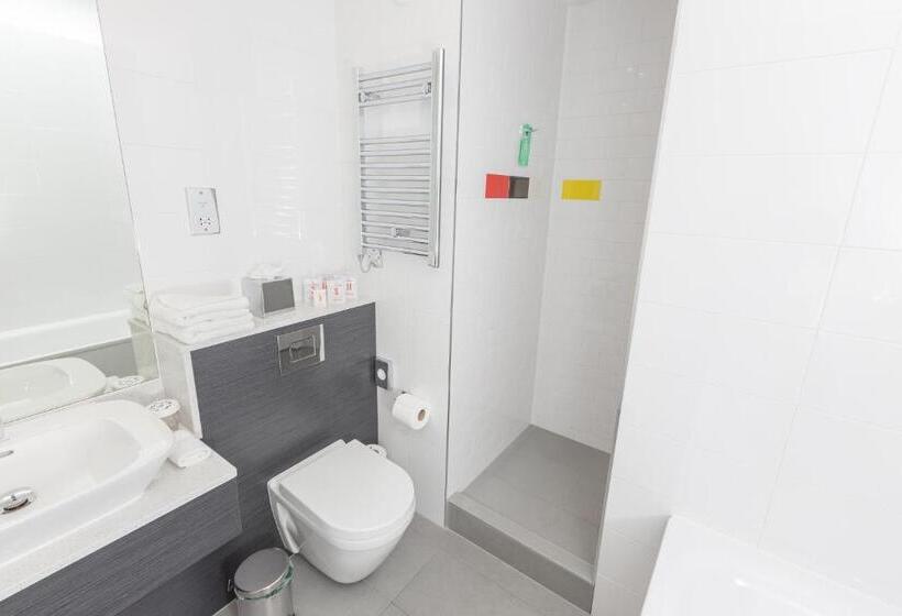 스탠다드 룸 킹사이즈 침대, Football, Old Trafford, A Tribute Portfolio