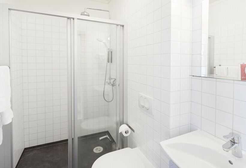 اتاق استاندارد سه نفره, Fosshotel Eastfjords