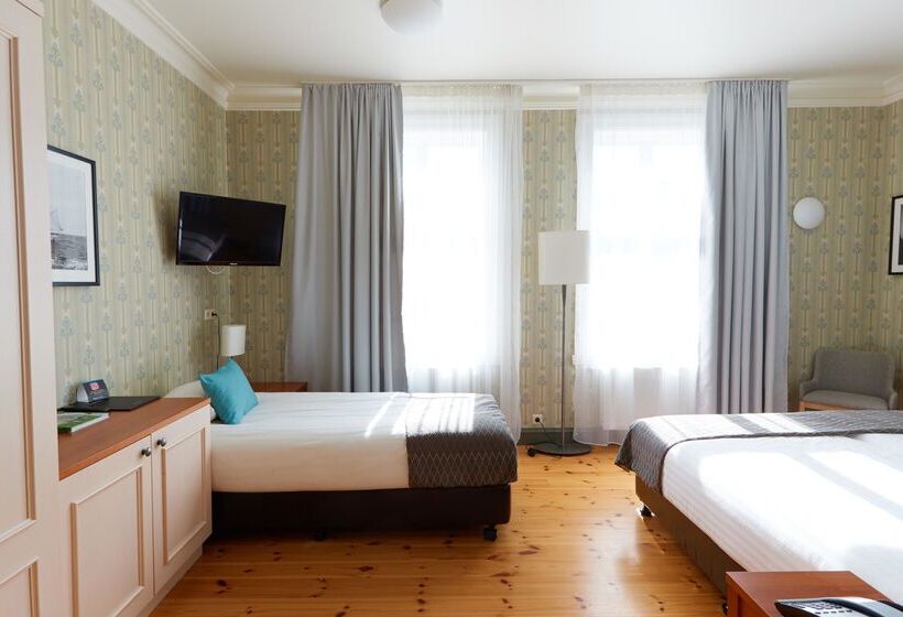 اتاق استاندارد سه نفره, Fosshotel Eastfjords