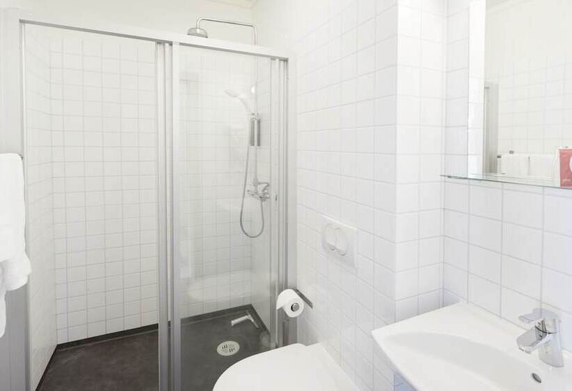 اتاق استاندارد سه نفره, Fosshotel Eastfjords