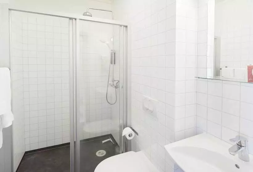اتاق استاندارد سه نفره, Fosshotel Eastfjords