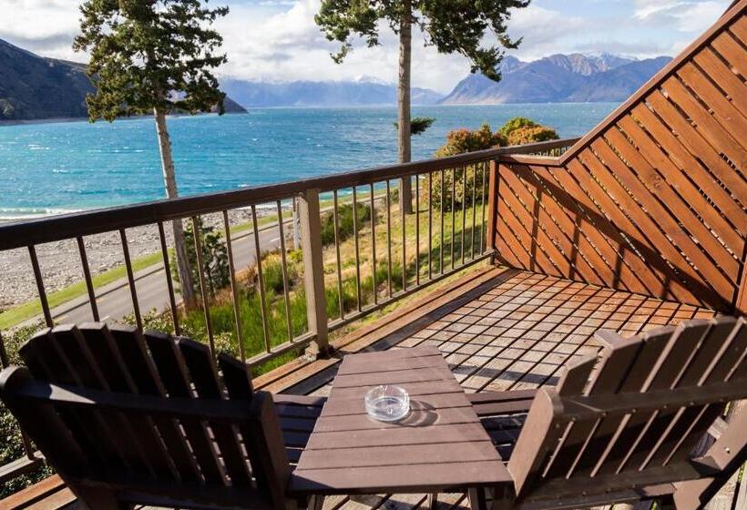 Standard studio with lake view, Hawea