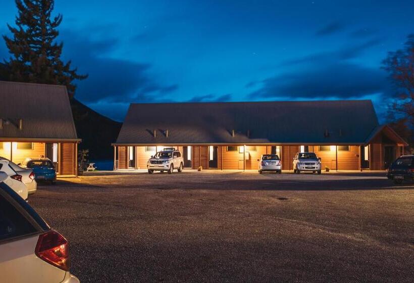 Standard studio with lake view, Hawea