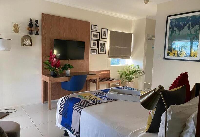 اتاق اجرایی با چشمانداز دریا, Heritage Park